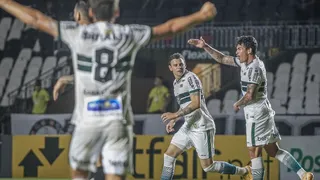 Coritiba bate o Vasco na estreia de Morínigo e quebra jejum de 10 jogos sem vitória