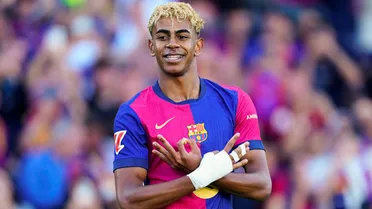 Lamine Yamal “esquece” astros e elege os melhores da história do Barcelona