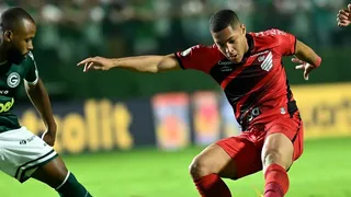 O velho Furacão voltou em Goiânia. E perdeu