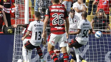 Athletico perde decisão para o Flamengo e adia conquista da América