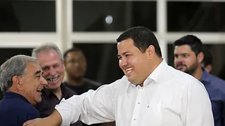 Jenison, Sciola, Oliveira, Casinha… A ciranda do Paraná rumo ao fundo do poço