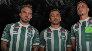 Coritiba lança a nova camisa “jogadeira” para a temporada
