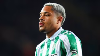 Ex-Coritiba que superou Messi interessa ao Betis para desbancar Vitor Roque
