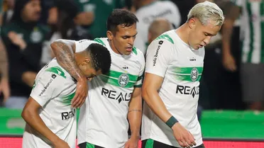 Coritiba: “Nunca tinha passado por isso”, desabafa atacante dispensado