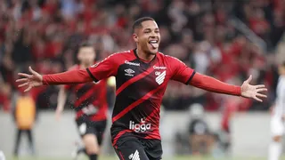 Justiça confirma rescisão de Vitor Roque com Cruzeiro e mantém valor pago pelo Athletico