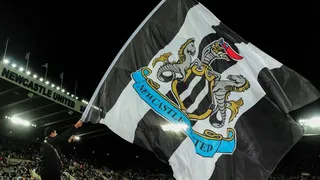Futebol ignora se dinheiro vem banhado em sangue e mostra cinismo da Premier League