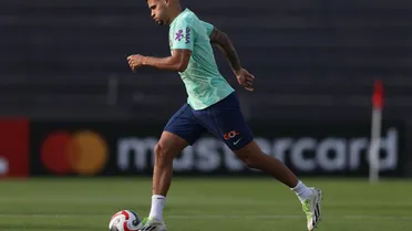 Brasil faz primeiro treino em Lima para encarar o Peru; veja a escalação provável