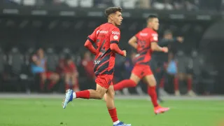 Por que o Athletico demorou tanto para lançar seu primeiro nome da base nesta temporada?