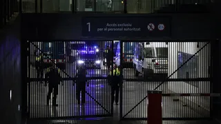 Abatimento e problema com duchas: a primeira noite de Daniel Alves na prisão