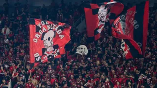 Athletico: Interino destaca torcida “de verdade” após não ouvir vaias na Arena