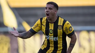 Meia uruguaio se despede do Peñarol e vai assinar por quatro anos com o Athletico