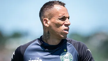 Em meio à pressão, Breno Lopes manda recado antes de Coritiba x Internacional