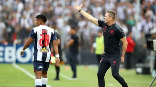 Paulo Turra avalia estreia do Athletico na Libertadores