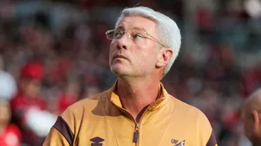 “Libertadores, estamos chegando”: Técnico do Athletico breca empolgação da torcida