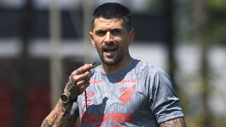 Imprensa argentina destaca Lucho González no Athletico: “Rival especial”