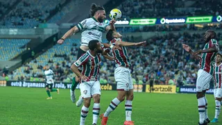 Coritiba não pode ser tão bisonho e se entregar facilmente; Athletico vê ataque não funcionar