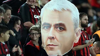 Com números que impressionam, Tiago Nunes é o técnico revelação