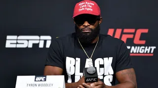 Ex-campeão do UFC, Tyron Woodley encara youtuber em luta de boxe