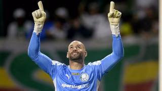 Goleiro ex-Athletico é indicado para Prêmio The Best FIFA 2025