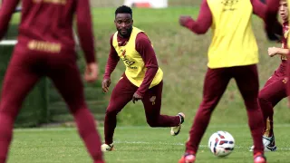 Reforços do Athletico são regularizados e vão para o jogo contra o Goiás