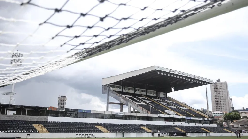 Estádio Germano Krüger, do Operário