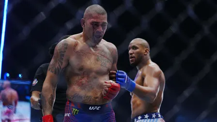 Poatan denuncia golpe ilegal e pede punição após nocaute no UFC