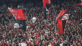 Árbitro relata arremesso de copo em policiais durante o Atletiba