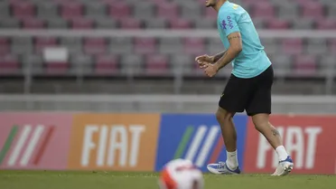 Seleção treina com Fred, Bruno Guimarães e Raphinha entre os titulares