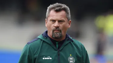 Coritiba anuncia saída do técnico Fábio Matias após oito jogos