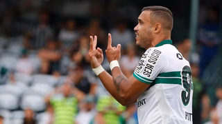 De primeiro reforço a afastado: Pottker e os erros da diretoria do Coritiba em 2023