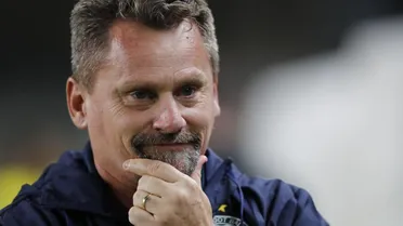 Técnico exalta regularidade do Coritiba e projeta criação de “identidade da equipe”