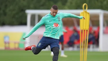 Dorival se preocupa com lesão recente e vai “testar” Richarlison em treinos