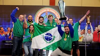 “A emoção é maior do que qualquer torneio individual”, admite técnico da seleção paranaense campeã