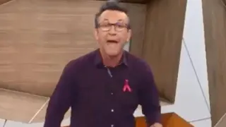 Neto se descontrola ao vivo na Band por causa do Corinthians