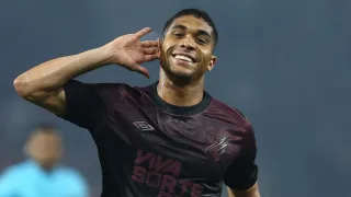 Athletico vence sob pressão, encerra jejum e segue na caça do G4