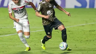 Coritiba arranca empate com o São Paulo, mas segue afundado na ZR