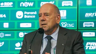 Pressionado pela eliminação no Estadual, Brunoro deixa Coritiba