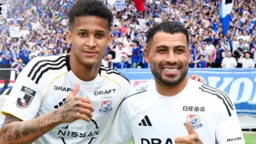 Ex-Athletico encerra jejum de um ano e marca por clube asiático