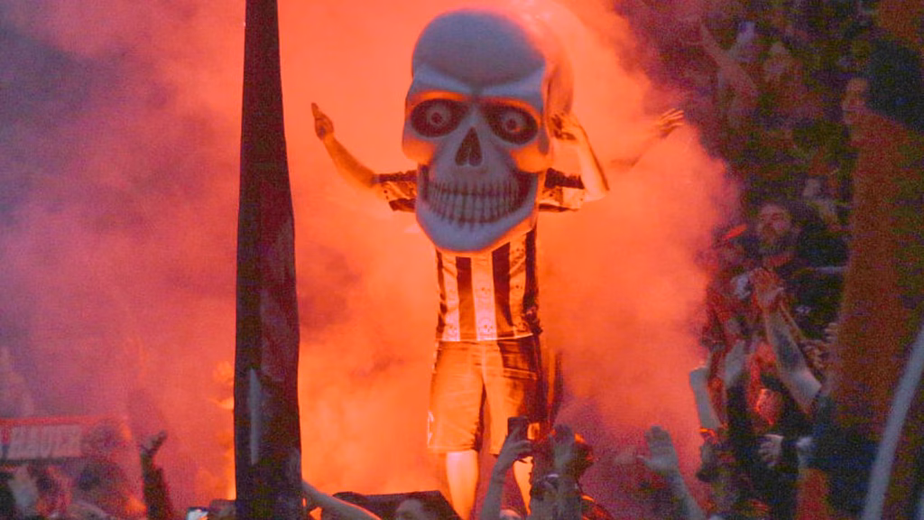 torcida-athletico-ligga-arena