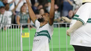 “Tudo que sonhei”, diz Diogo Oliveira após estrear com gol pelo Coritiba