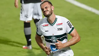 Coritiba perde para o Botafogo e fica mais perto do rebaixamento