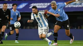 Messi detona provocações de jovens uruguaios e cobra respeito