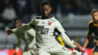 Athletico confuso conseguiu levar a torcida à exaustão
