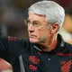 Promessa do Athletico vive novo pesadelo sete minutos após entrar em campo