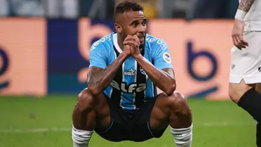 Ex-Athletico e Paraná ‘some’ e completa cinco meses sem jogar