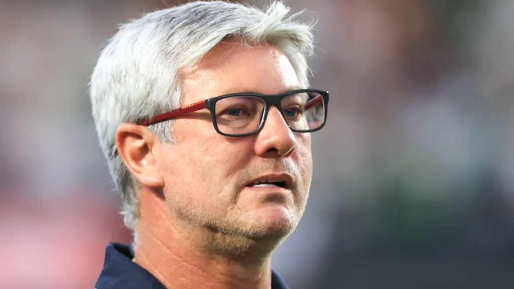 Odair Hellmann, técnico do Athletico