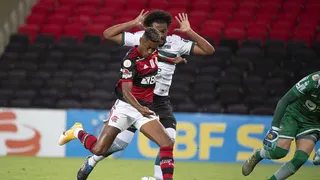 Flamengo x Coritiba: vitória do Fla num confronto de desiguais