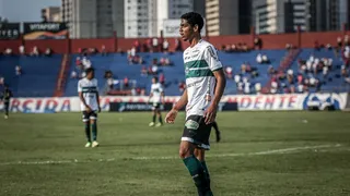 Venda para a Inglaterra fracassa e zagueiro retorna ao Coritiba