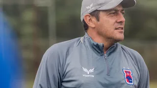 Maurílio comenta crise financeira do Paraná e diz que vai manter a base do time