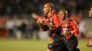 Athletico x São Paulo já teve golaço de ídolo e polêmica na final da Libertadores